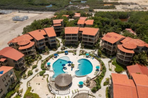 Residences at Barrier Reef 11A Garden View 2 BR by Stay Floreo